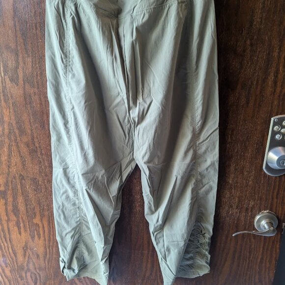 Zenergy Women's lightweight jacket and pant set - Picture 6 of 7